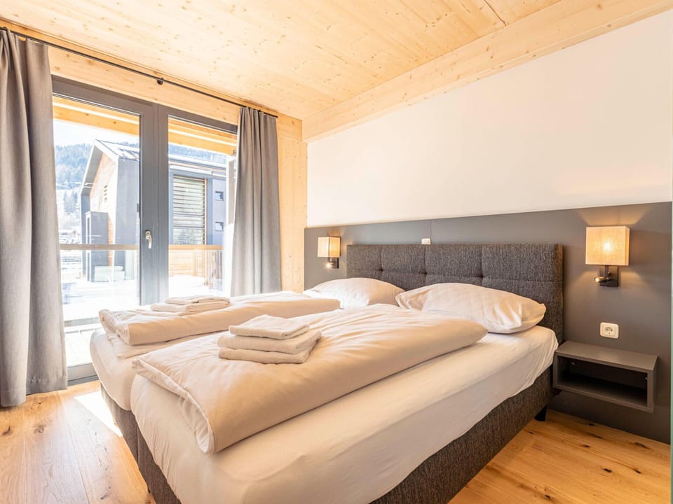 Apartment | 4 bedrooms, individually furnished, bed sheets