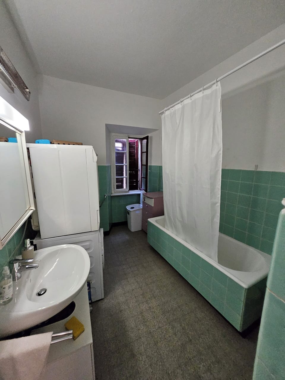 Towels, toilet paper