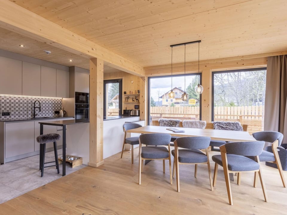 House | Dining