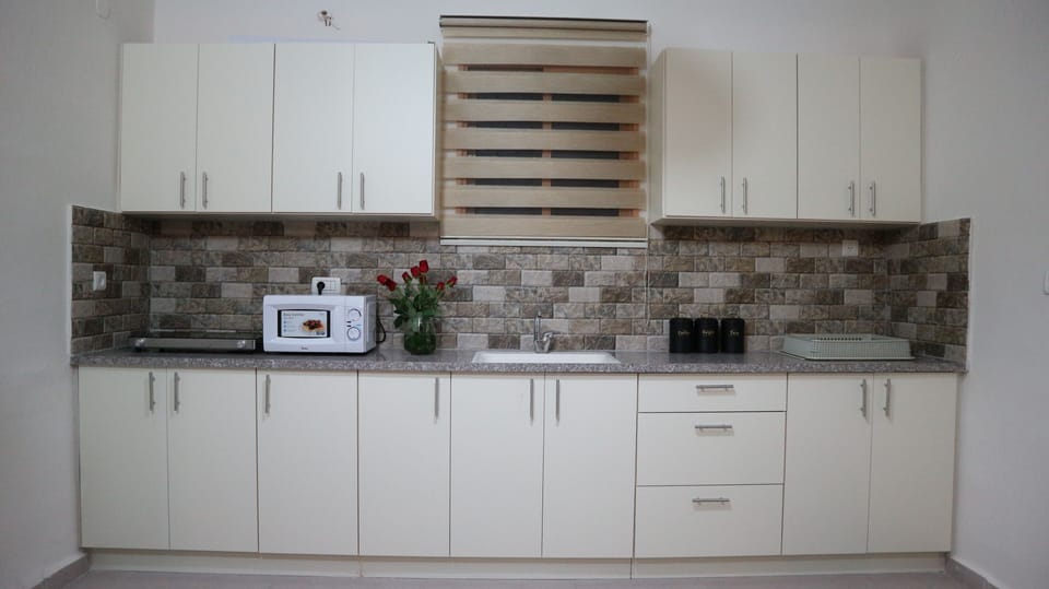 Deluxe Villa | Coffee and/or coffee maker