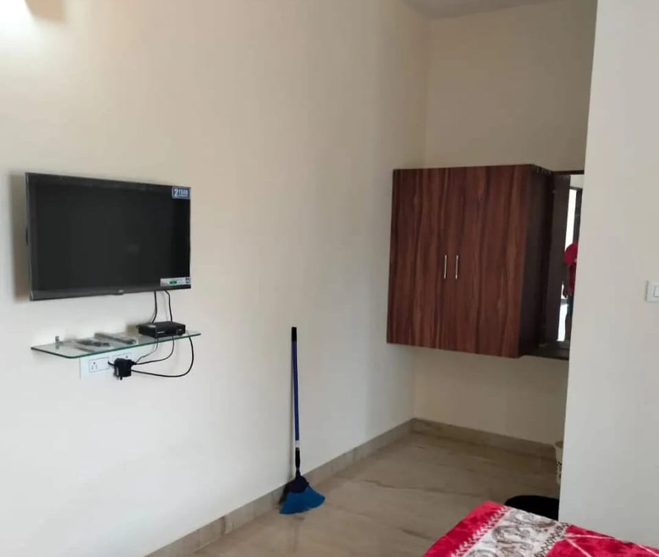 Double Room | Free WiFi