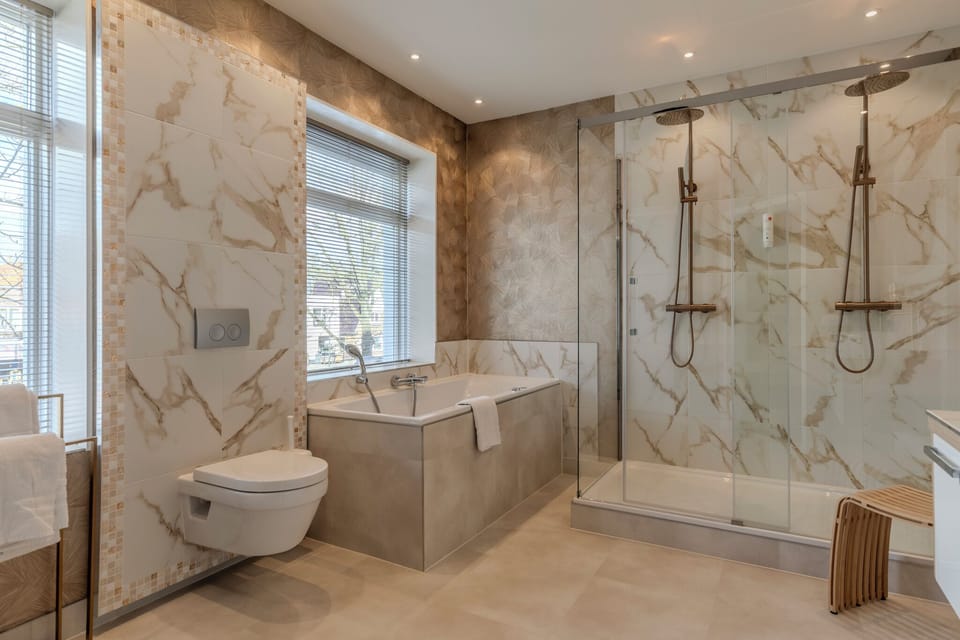 Suite | Bathroom