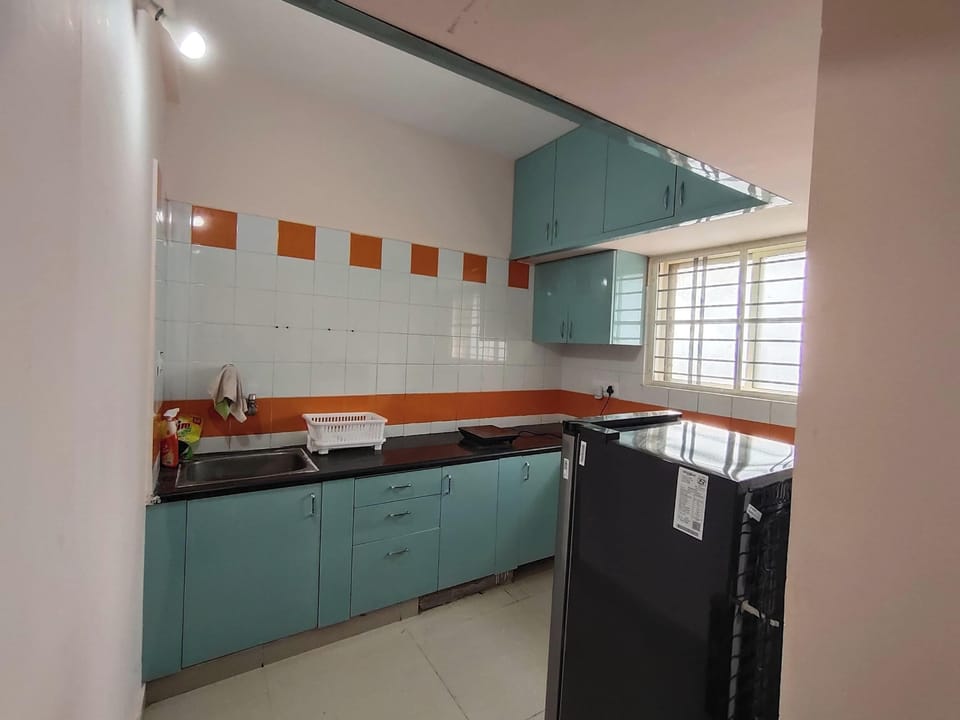 Apartment | Private kitchen | Fridge, stovetop, electric kettle, cookware/dishes/utensils
