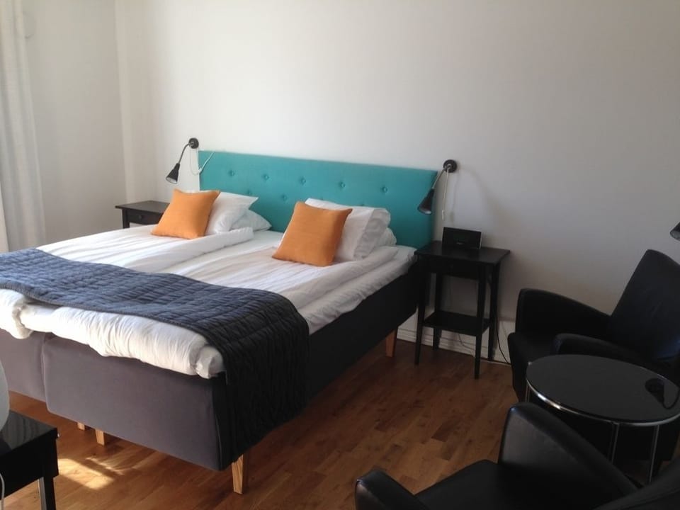 Double Room | Premium bedding, blackout drapes, iron/ironing board, travel crib