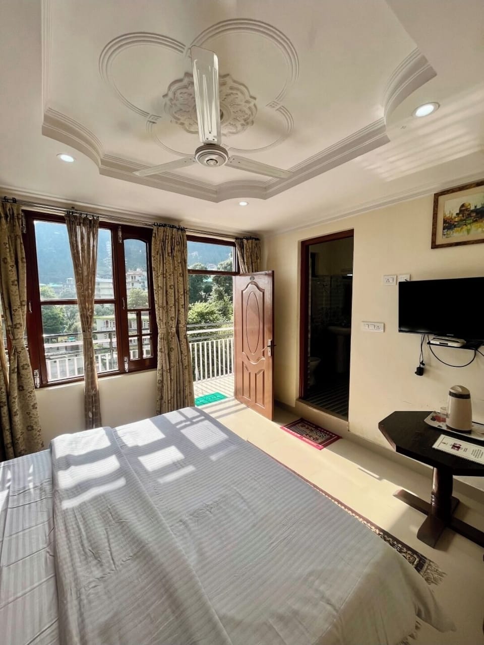 Classic Double Room, Mountain View | Free WiFi