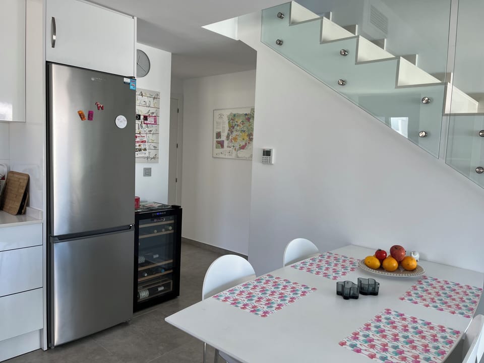House, 3 Bedrooms, Private Pool, Pool View | Dining