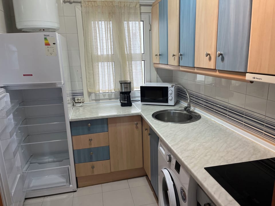 Apartment, 2 Bedrooms, Accessible, Balcony | Interior