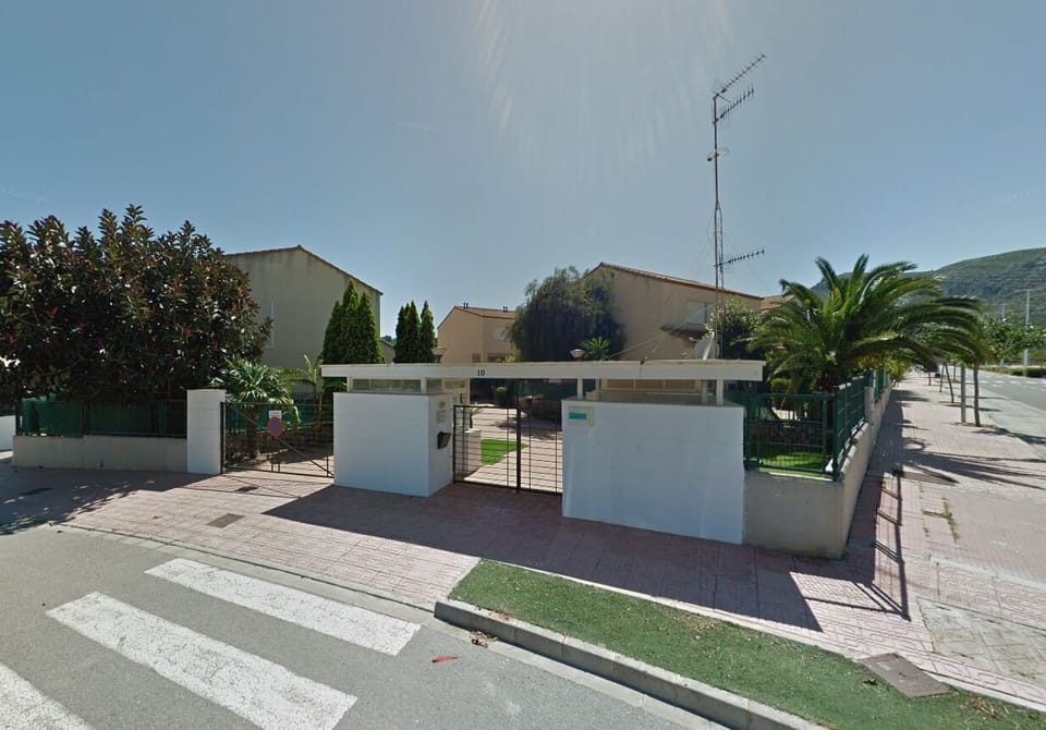 Apartment, 2 Bedrooms, Smoking | Property grounds