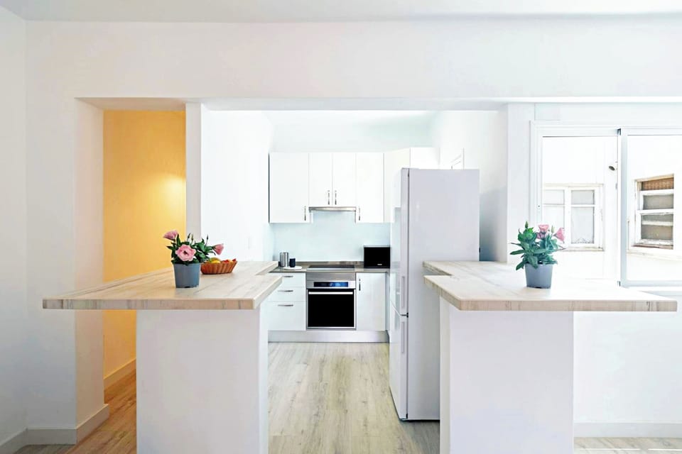 Apartment, 2 Bedrooms, Balcony, City View | Private kitchen
