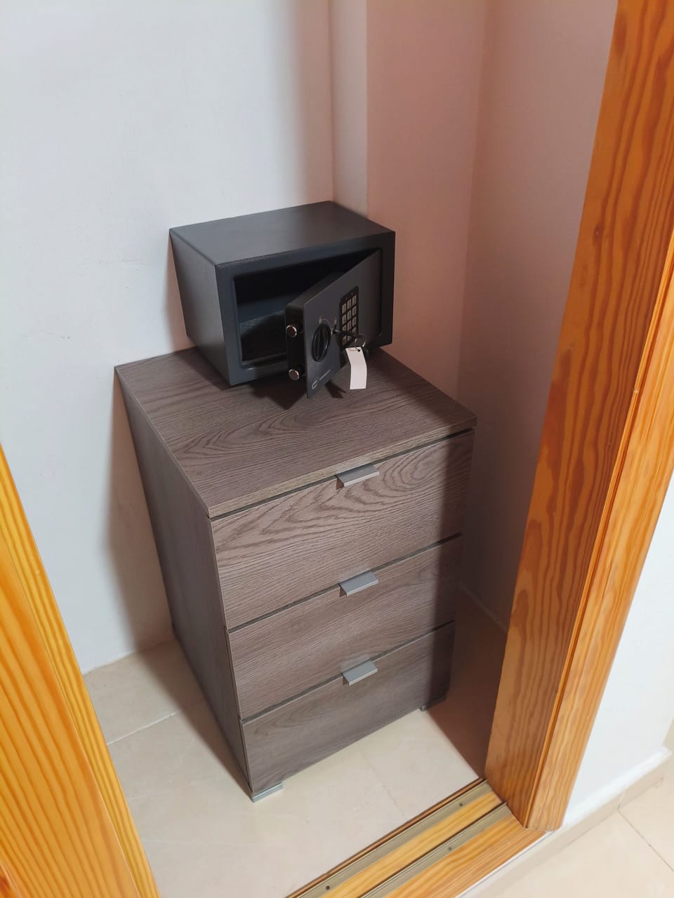 Apartment, 2 Bedrooms, Accessible, Smoking | Miscellaneous