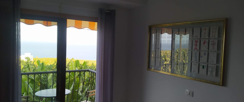 Apartment, 3 Bedrooms, Accessible, Balcony | Interior