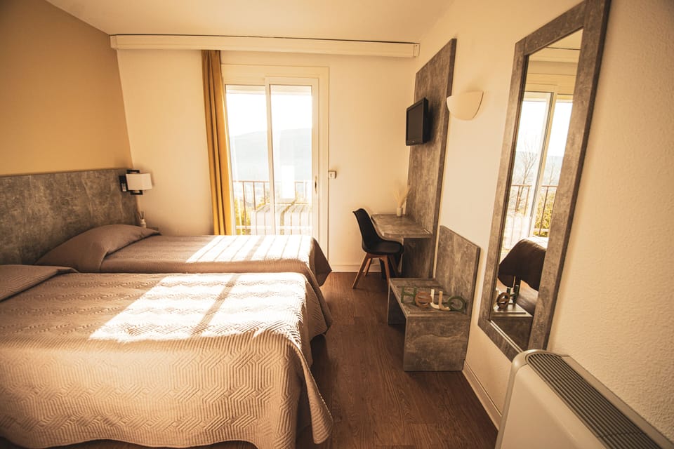 Superior Twin Room, 2 Twin Beds, Private Bathroom, Pool View | In-room safe, blackout drapes, free WiFi, bed sheets