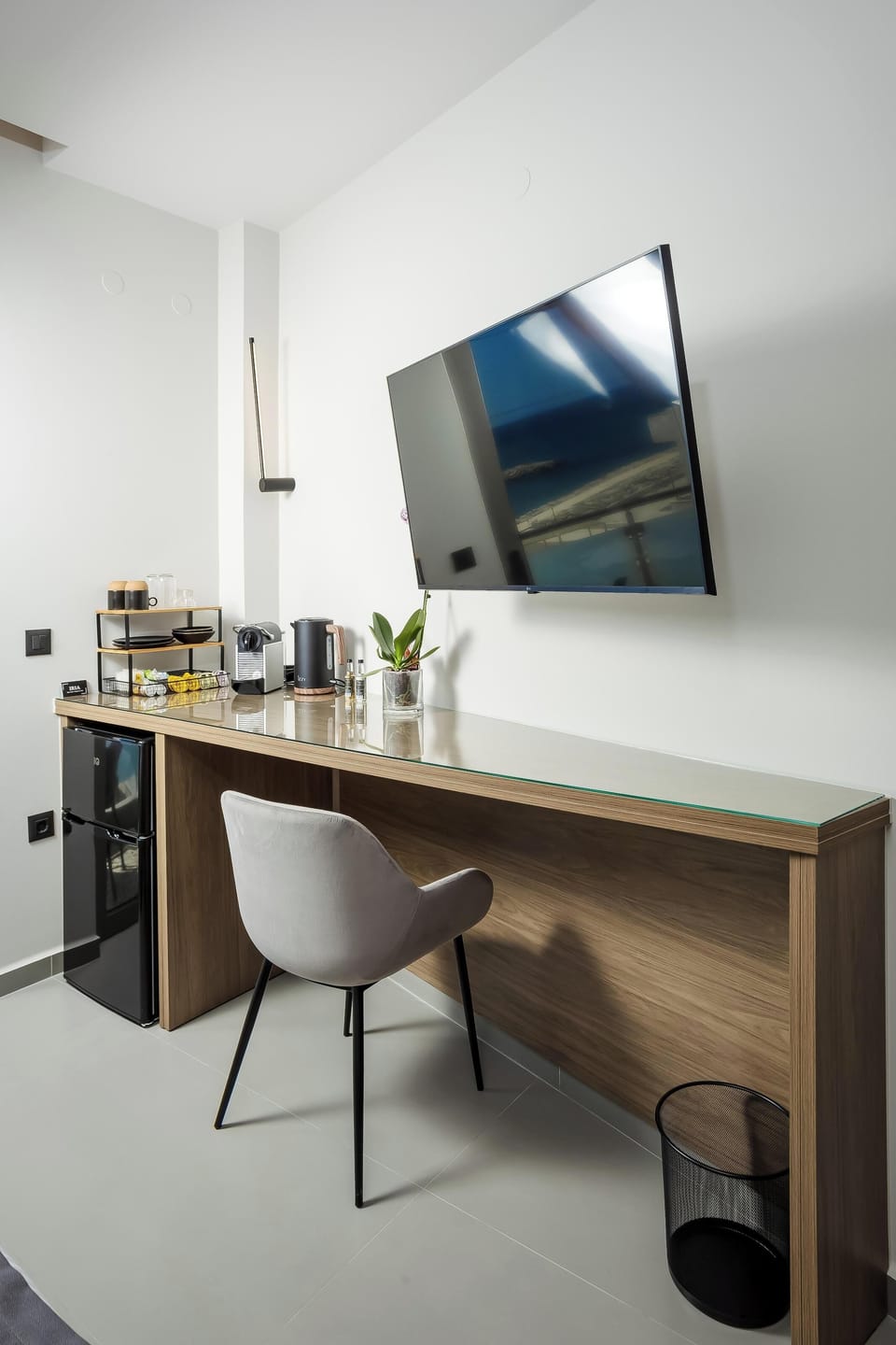 Studio, Sea View | Blackout drapes, soundproofing, iron/ironing board, free WiFi