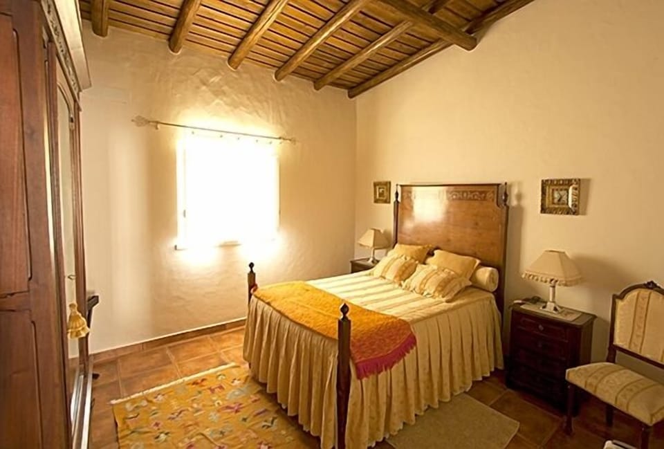 Double or Twin Room, Private Bathroom | Minibar, desk, free rollaway beds, free WiFi