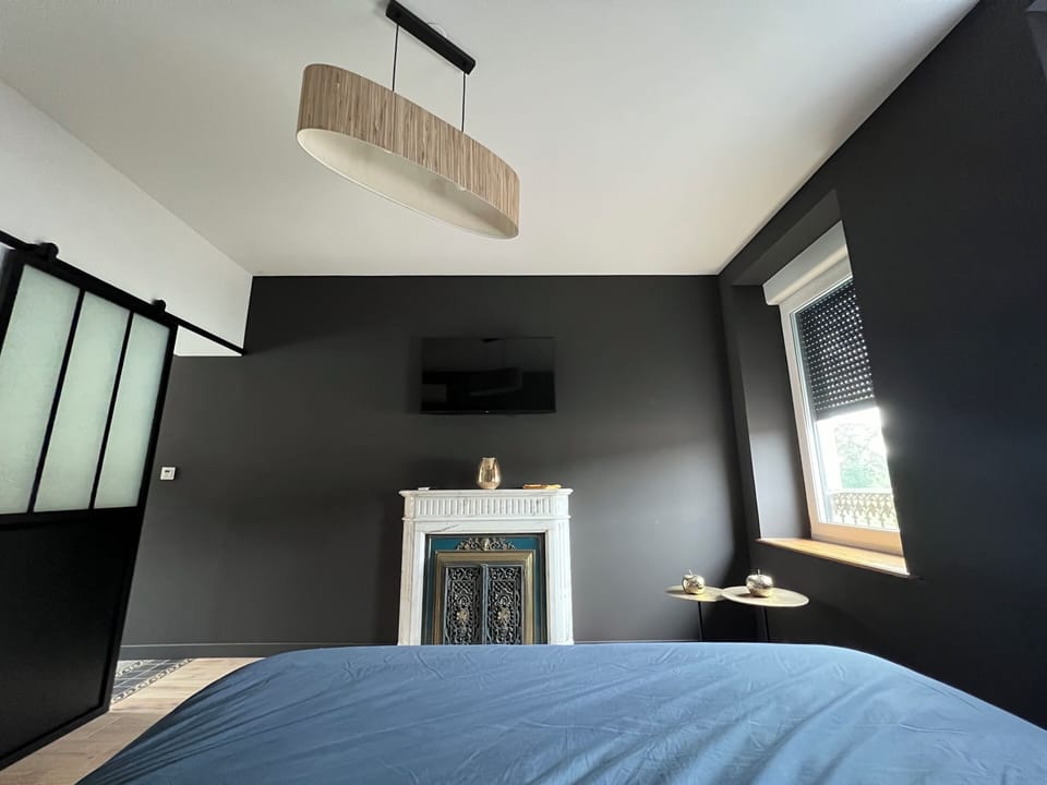 Chambre Marron | Soundproofing, free WiFi, bed sheets