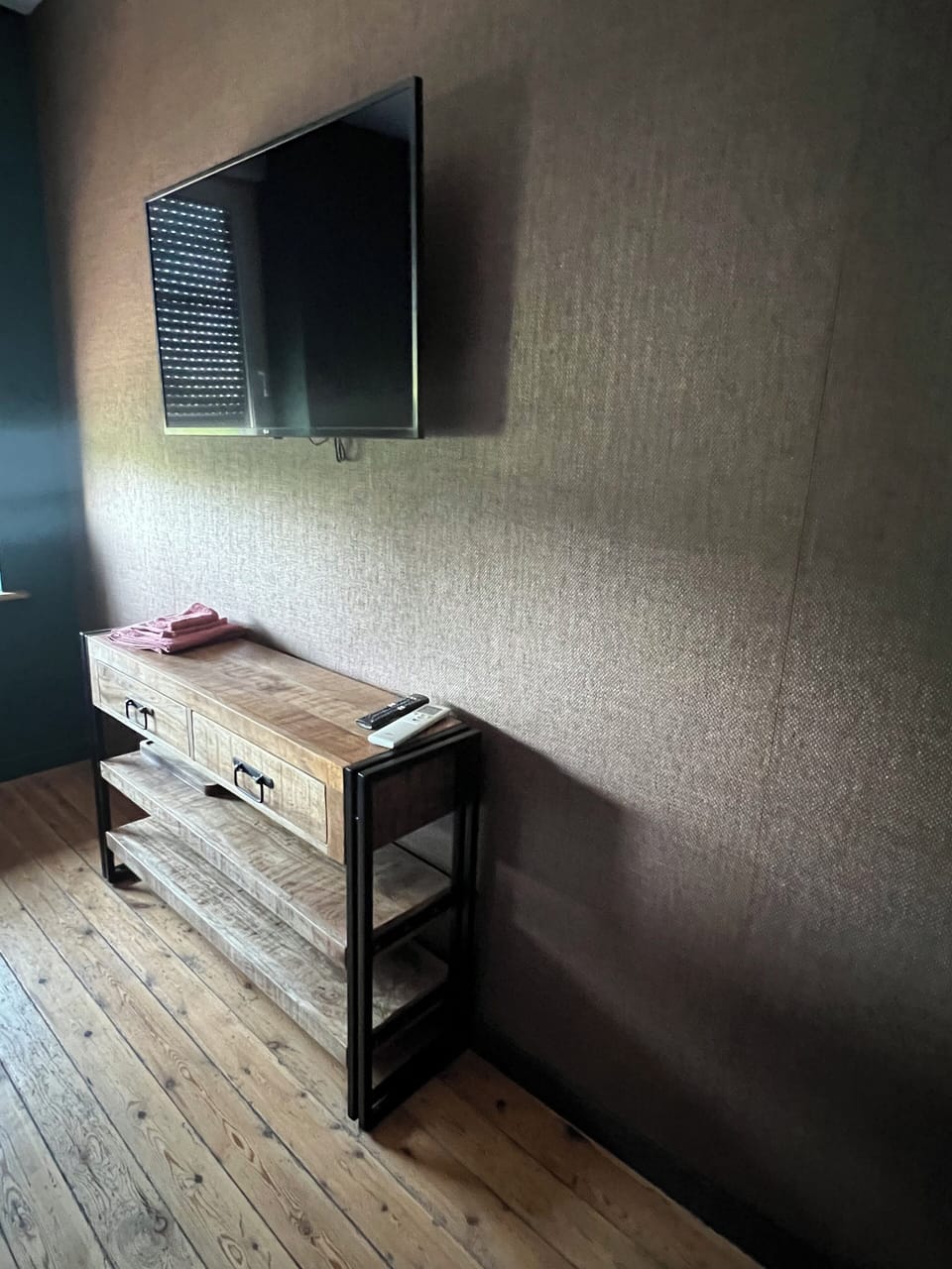 Chambre Verte | Soundproofing, free WiFi, bed sheets