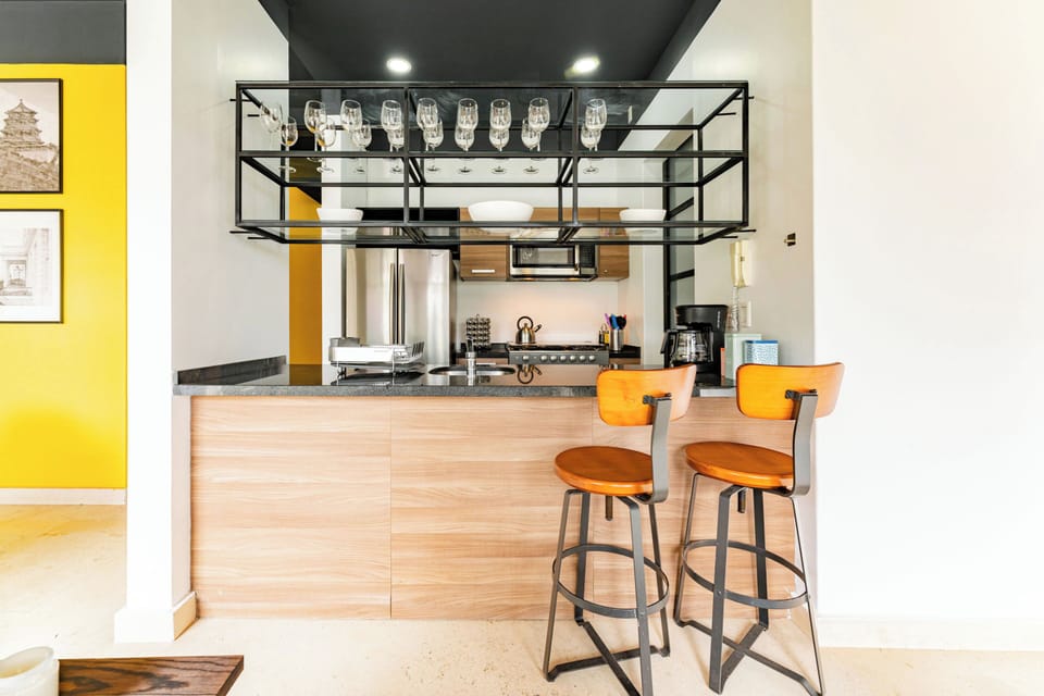 Apartment, 3 Bedrooms, Balcony, City View | Private kitchen