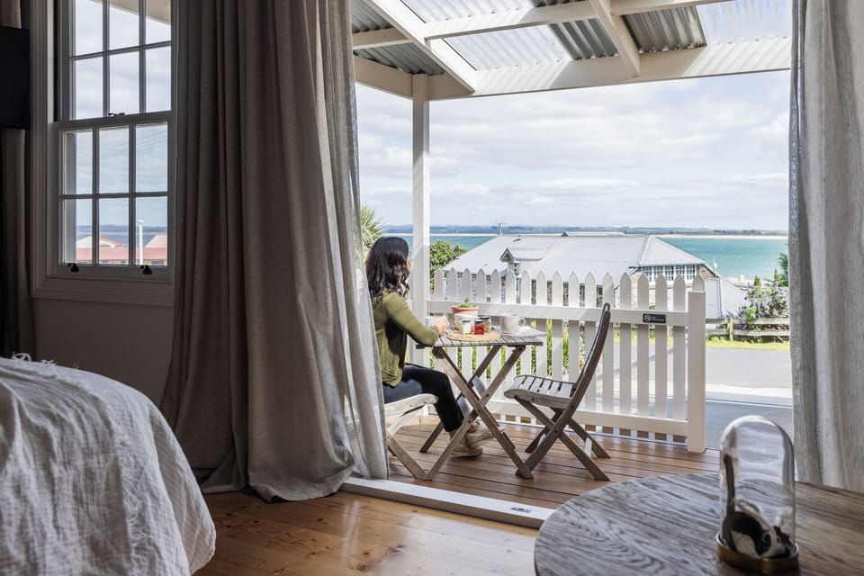 Deluxe Double Room, 1 Queen Bed, Sea View, Courtyard Area | Blackout drapes, soundproofing, iron/ironing board, free WiFi