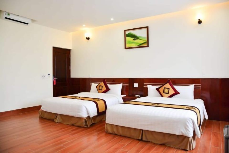 Superior Quadruple Room, Garden View | Iron/ironing board, free WiFi