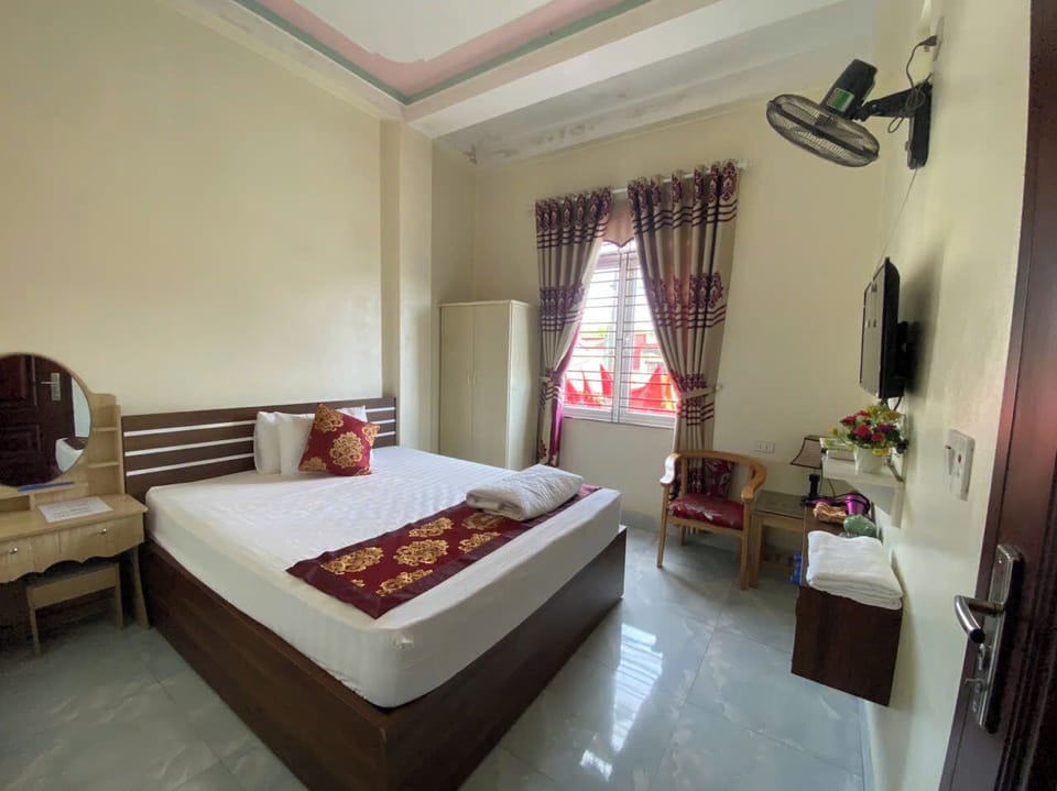 Standard Room, Garden View | Iron/ironing board, free WiFi