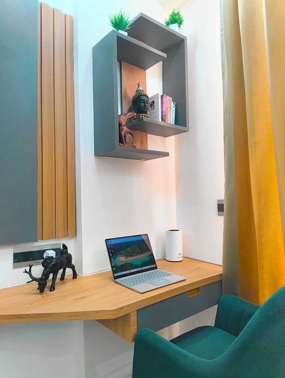 Superior Studio Suite, Balcony, City View | Room amenity
