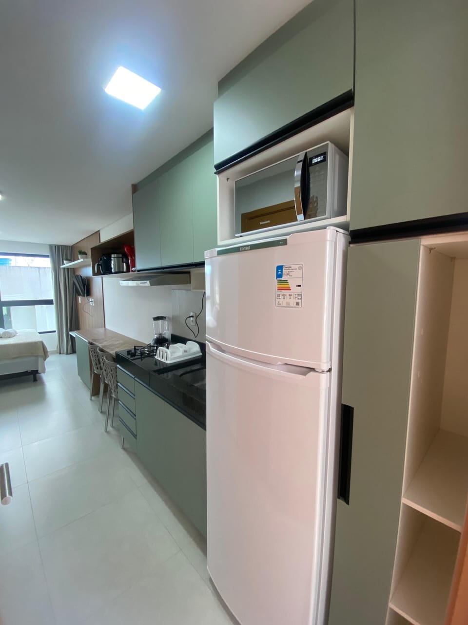 Comfort Studio | Private kitchen | Fridge, microwave, stovetop, cookware/dishes/utensils