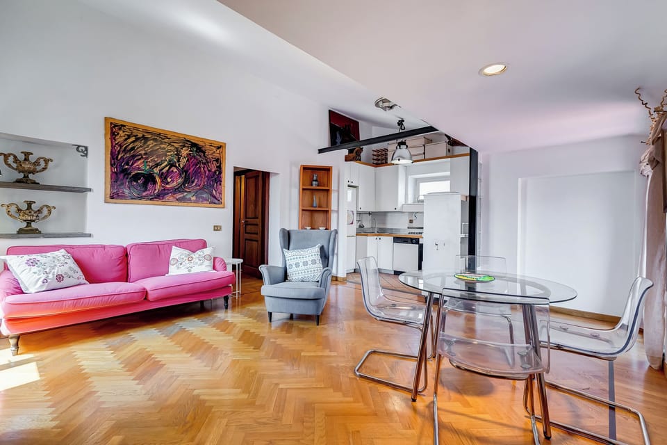 Apartment, 2 Bedrooms, Non Smoking, City View | Living area | Flat-screen TV