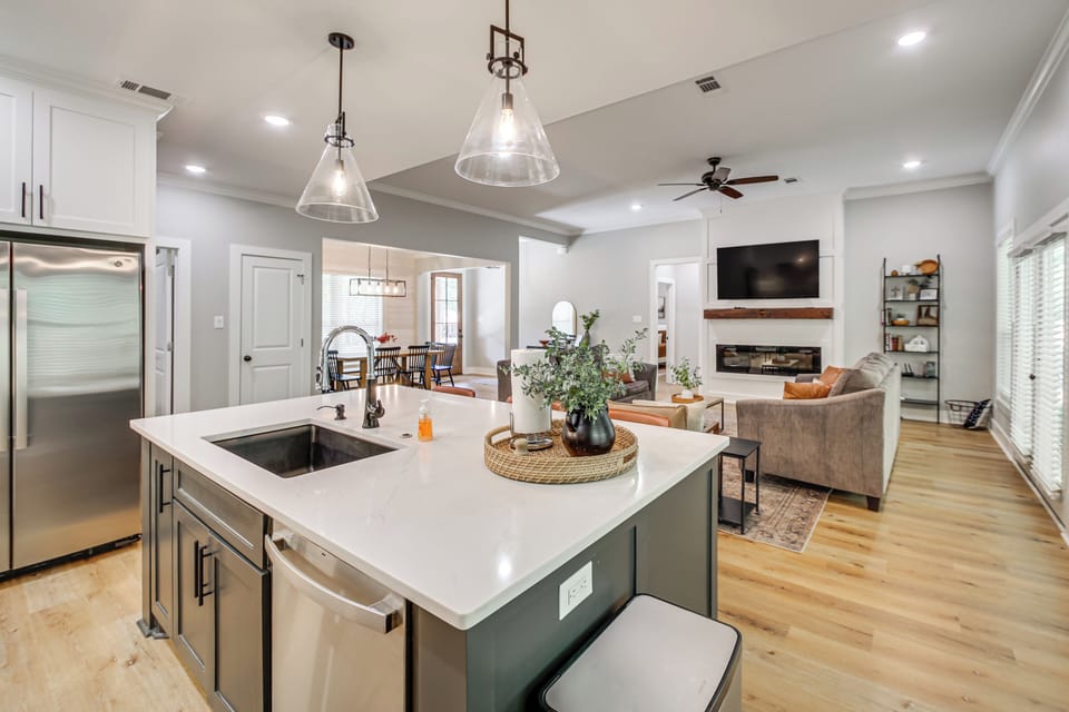 House (3 Bedrooms) | Interior