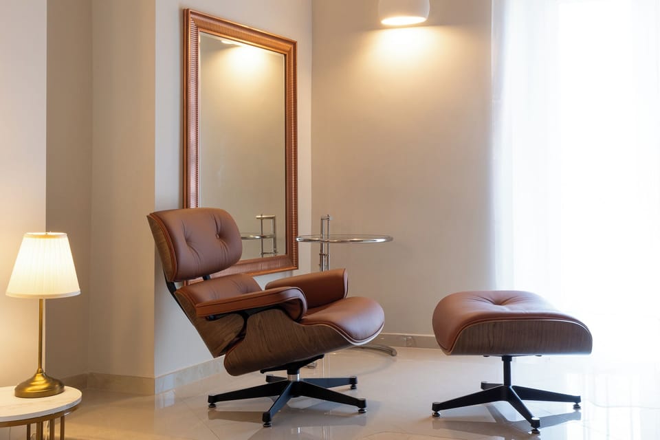 Design Room | Hypo-allergenic bedding, free minibar, in-room safe, desk