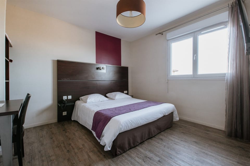 Double Room, City View | Free WiFi, bed sheets