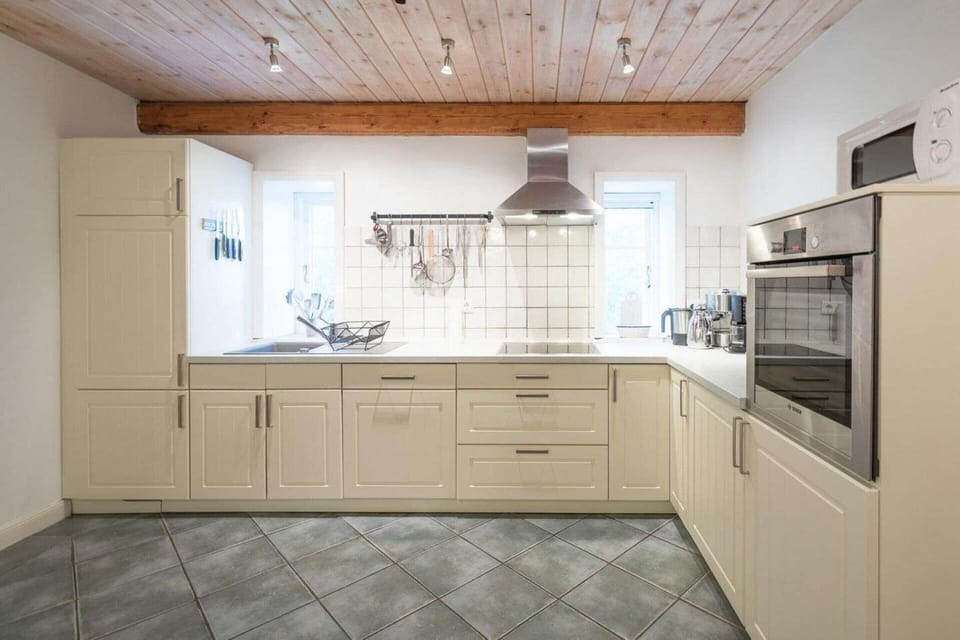 House | Private kitchen | Highchair