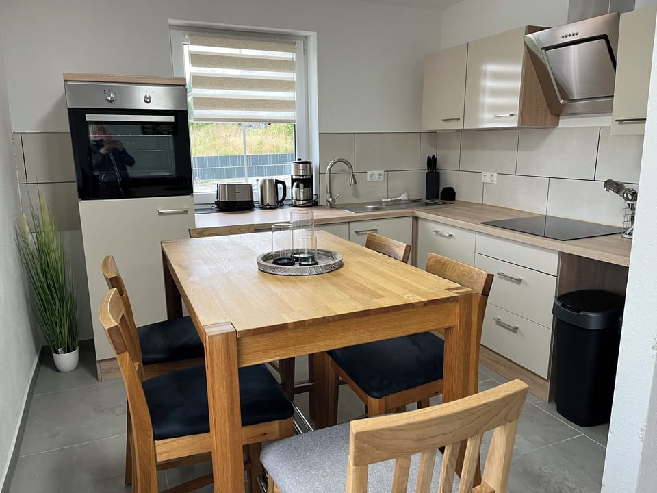 Basic House, 3 Bedrooms, Non Smoking, Garden View | Private kitchen | Full-size fridge, microwave, oven, dishwasher