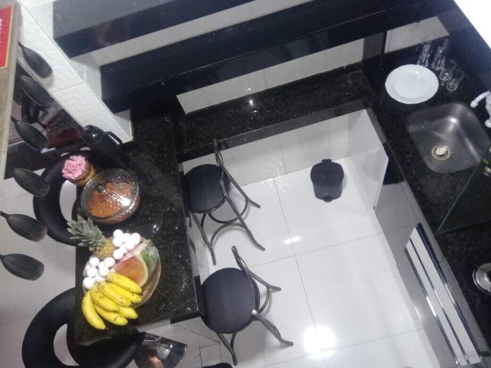 Economy Shared Dormitory, Mixed Dorm, Air conditioning | Private kitchen | Fridge, microwave, oven, stovetop