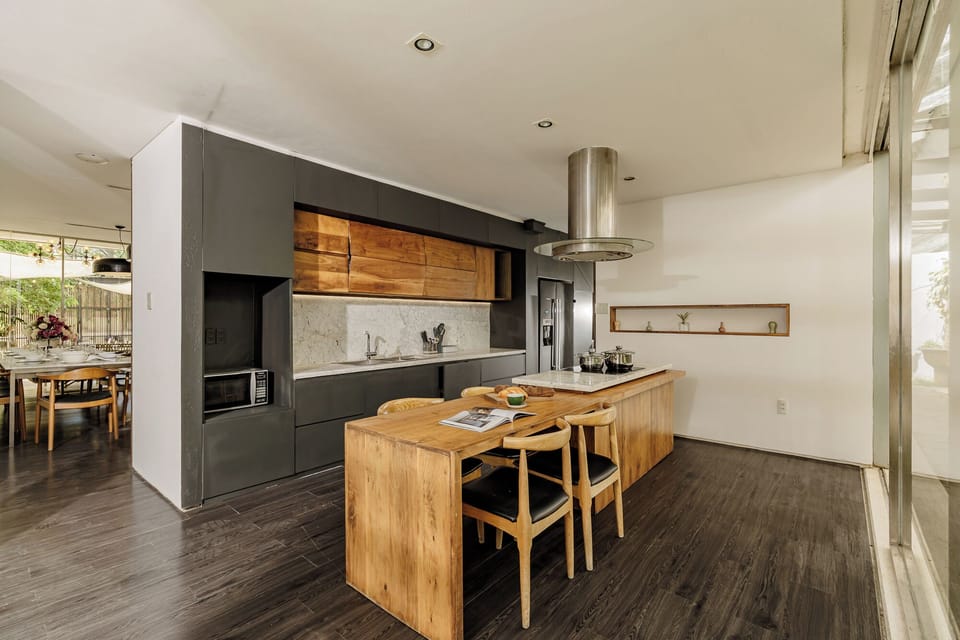 Villa, 4 Bedrooms, Park View | Private kitchen | Mini-fridge, paper towels