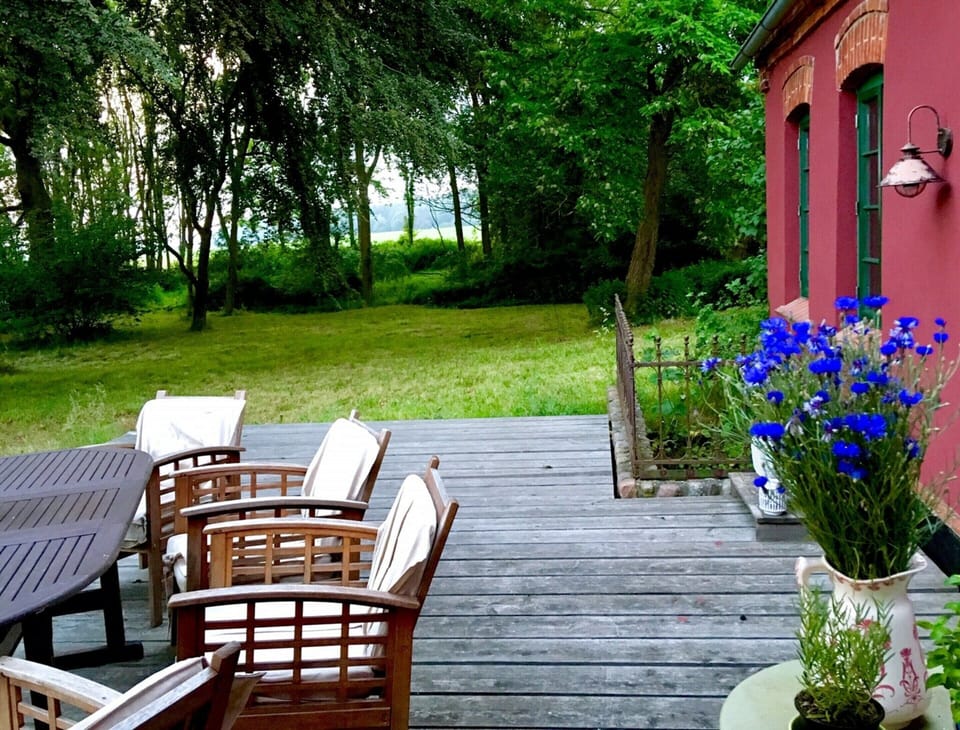 Classic Apartment, 1 Bedroom | Balcony