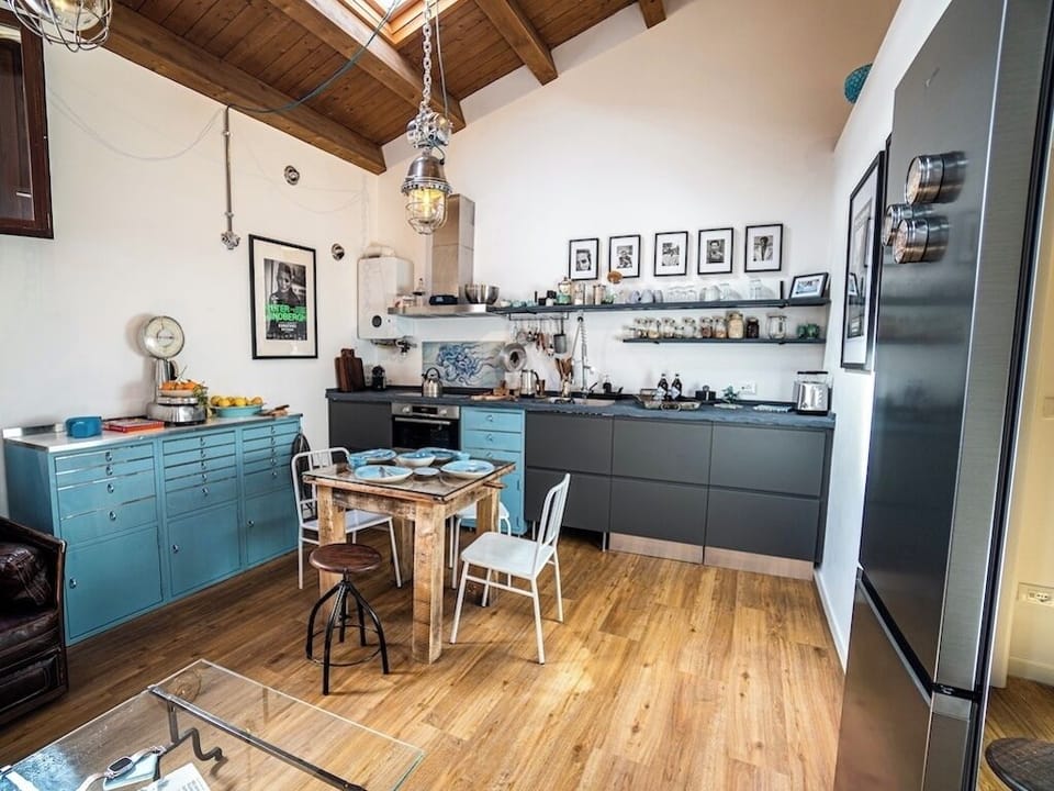 Apartment, City View | Private kitchen | Electric kettle, toaster