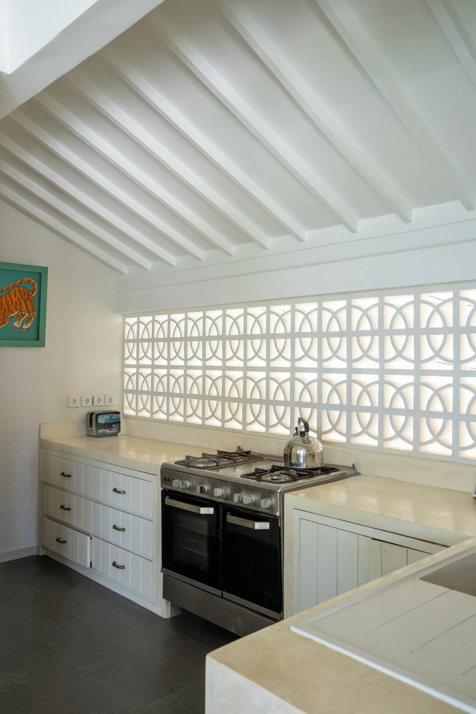 Villa | Private kitchen | Electric kettle, toaster, blender, cookware/dishes/utensils