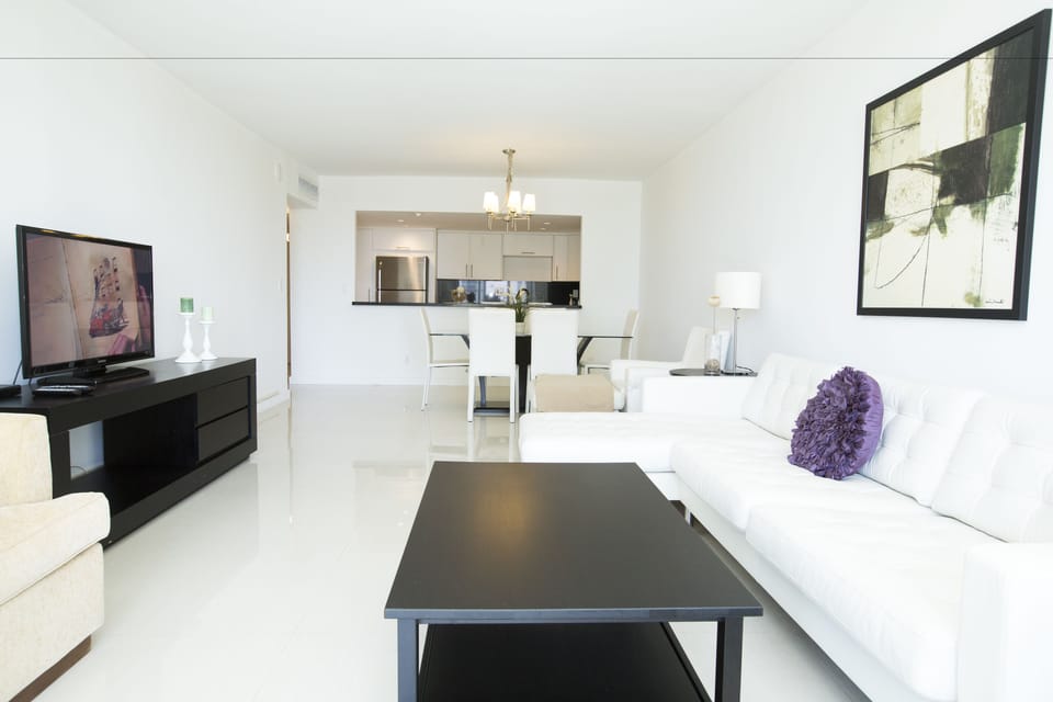 Ocean Reserve Ocean View 1 Bedroom Condo  | Living area | 42-inch flat-screen TV with cable channels, TV