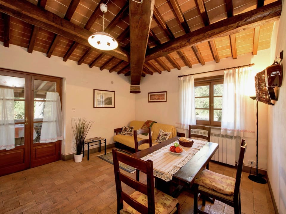 Comfort House, 2 Bedrooms | Living room