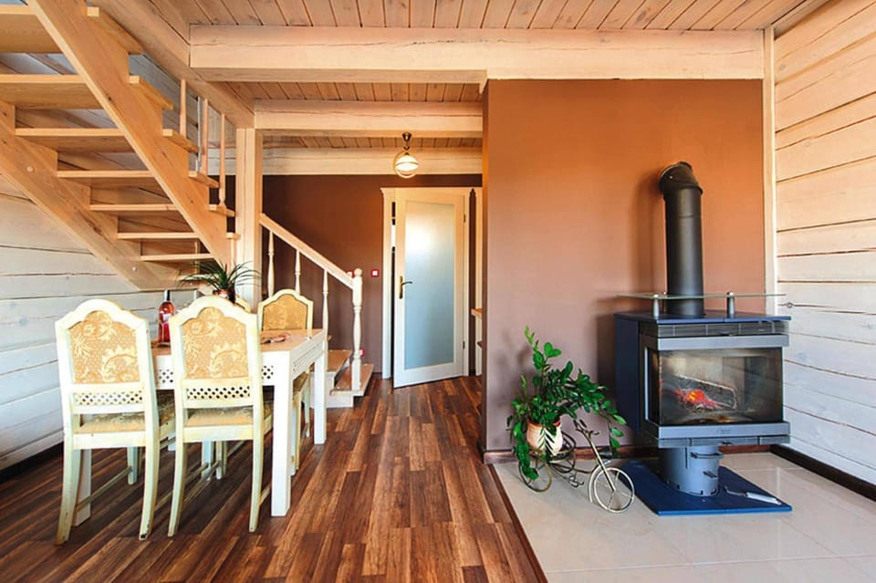 Classic House, 3 Bedrooms | Interior