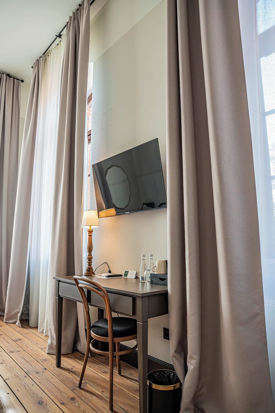 Comfort Twin Room, 2 Twin Beds | In-room safe, desk, laptop workspace, soundproofing