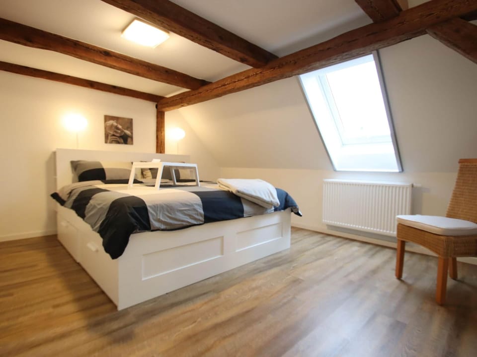 1 bedroom, individually furnished, bed sheets