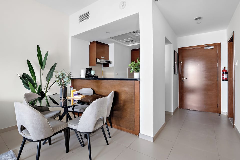 Exclusive Apartment | In-room dining