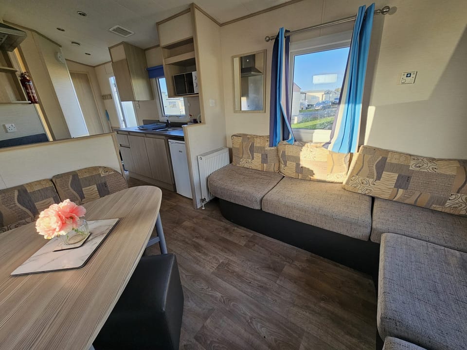 Cabin | Living area | TV, fireplace
