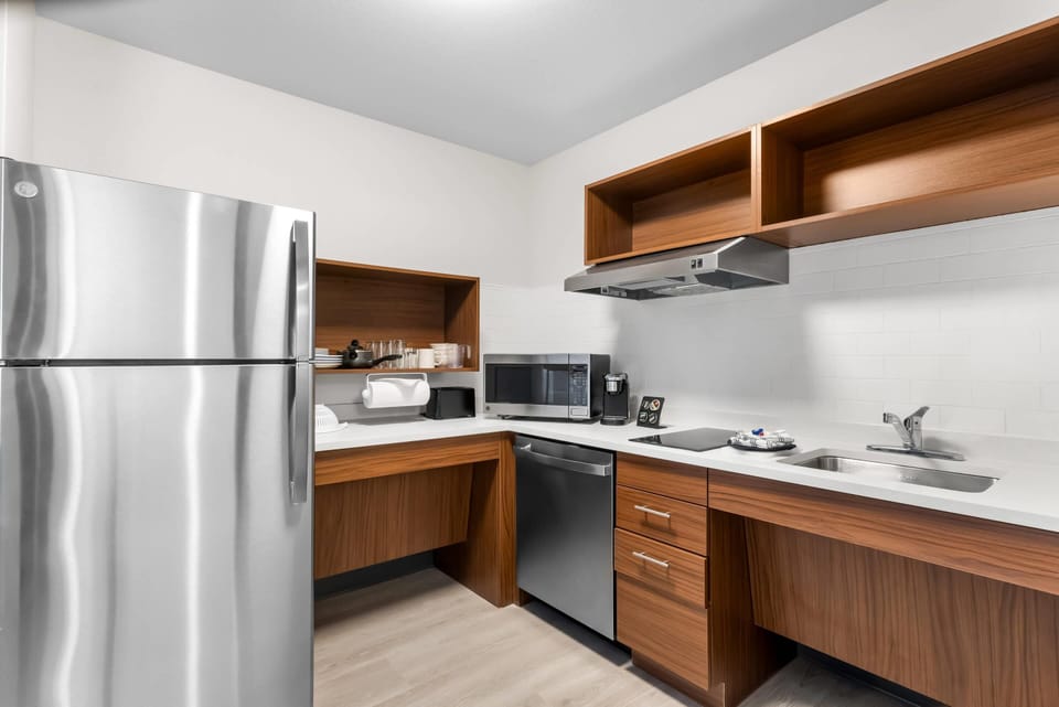 Suite, 2 Queen Beds, Non Smoking | Private kitchen | Coffee/tea maker