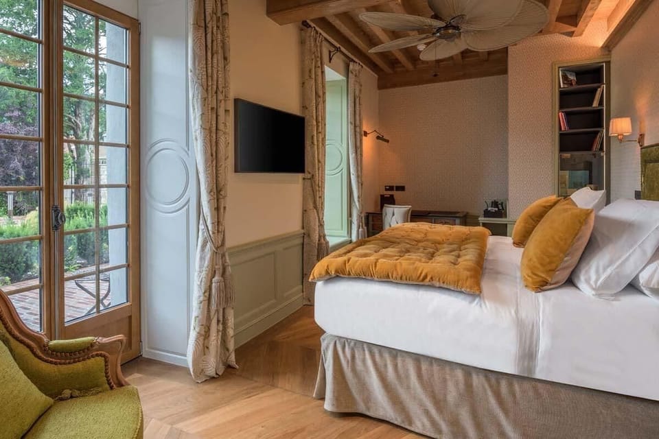 Superior Room | Free minibar, in-room safe, blackout drapes, soundproofing