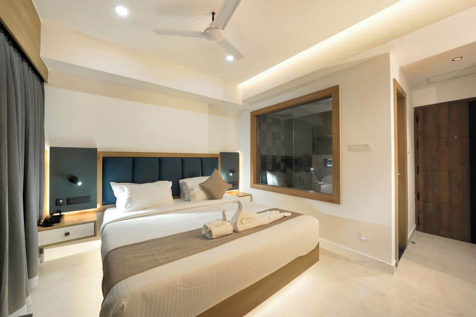 Deluxe Studio Suite | Soundproofing, iron/ironing board, free WiFi
