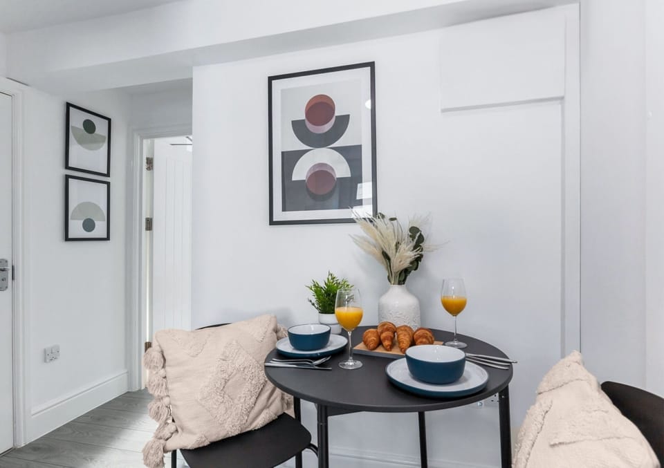 Family Duplex, Non Smoking, City View | 3 bedrooms, blackout drapes, iron/ironing board, cribs/infant beds