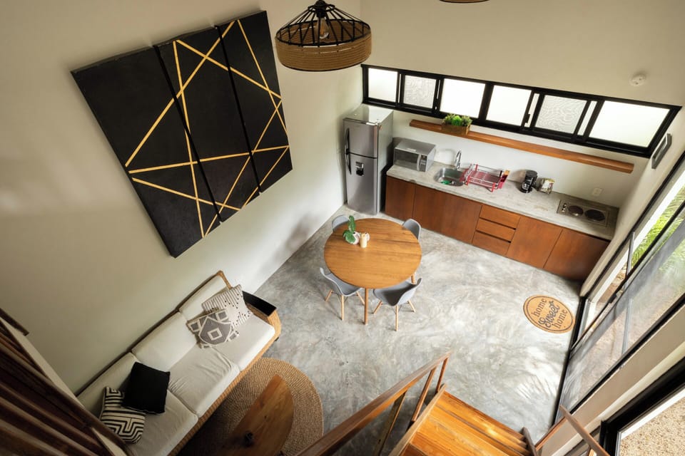 Standard Studio, 1 King Bed, Garden View | Living area | LED TV