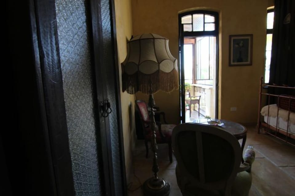 Deluxe Room, Balcony, City View | Free minibar, blackout drapes, free WiFi, bed sheets